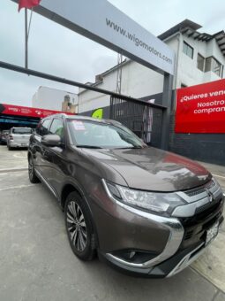 MITSUBISHI OUTLANDER lleno