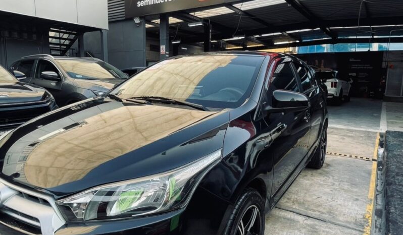 Toyota Yaris lleno