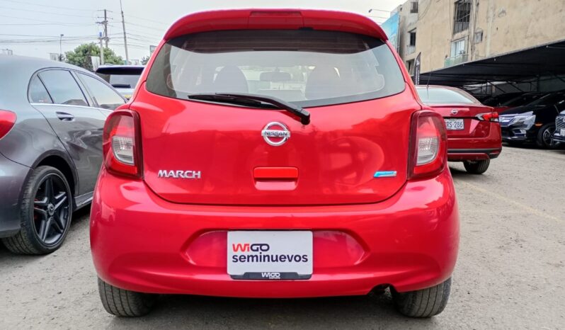 NISSAN MARCH lleno