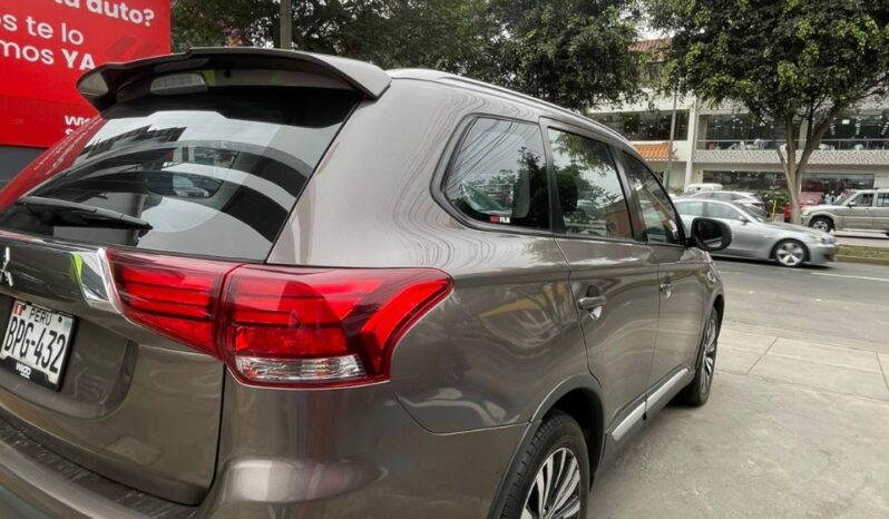 MITSUBISHI OUTLANDER lleno