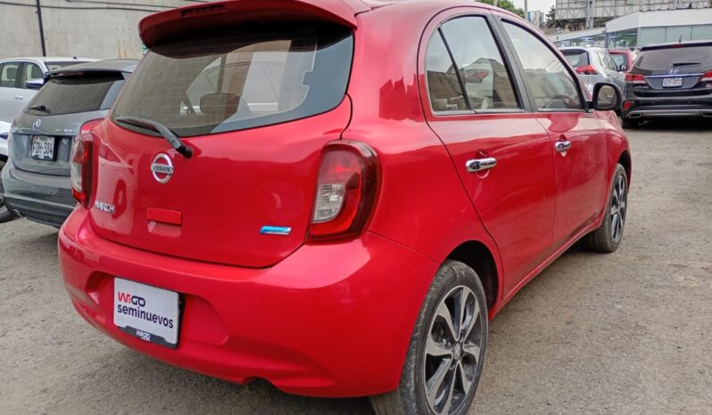 NISSAN MARCH lleno