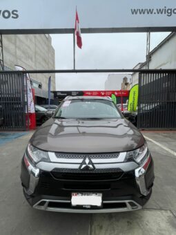 MITSUBISHI OUTLANDER lleno