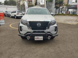NISSAN FRONTIER lleno