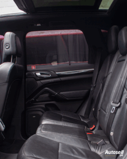 Porsche Cayenne V6 lleno