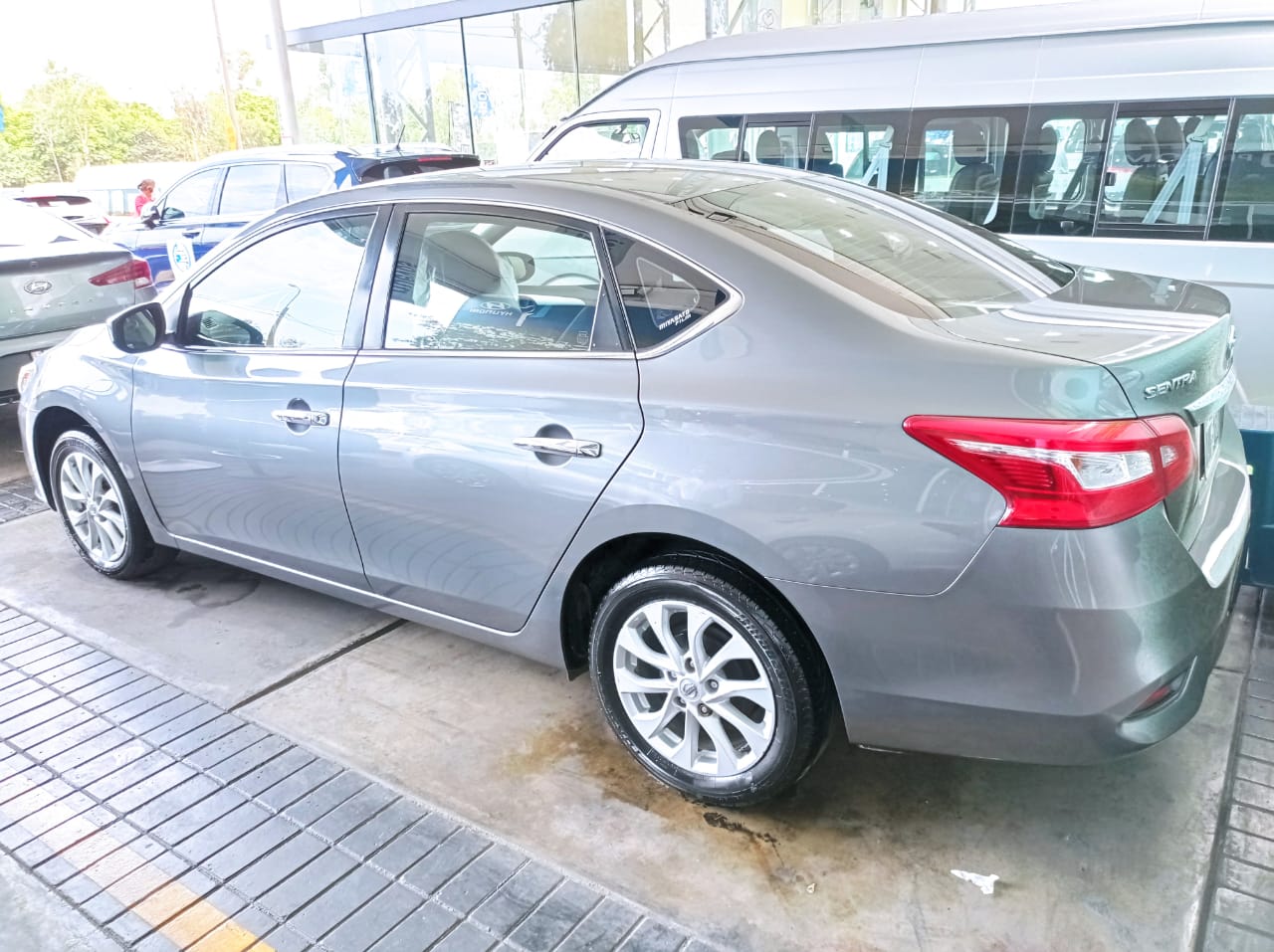 NISSAN SENTRA 1.8 MT SENSE