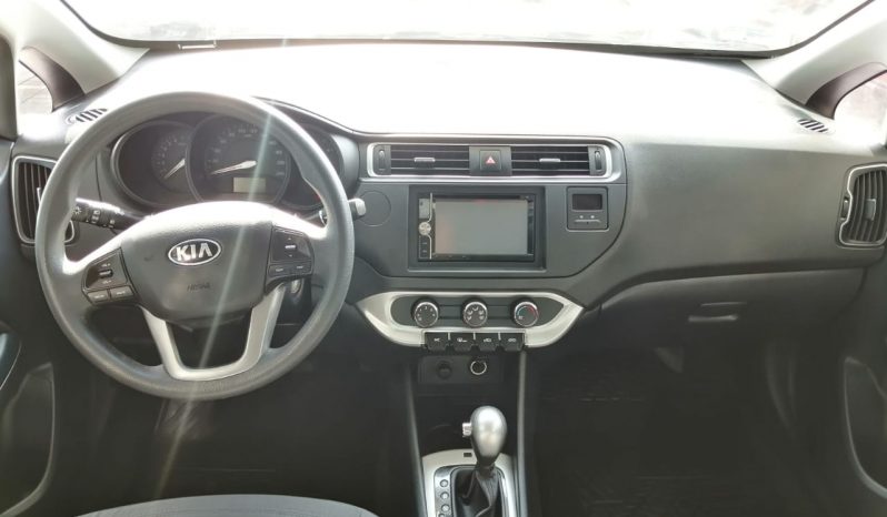 KIA RIO 1.4 AT EX lleno