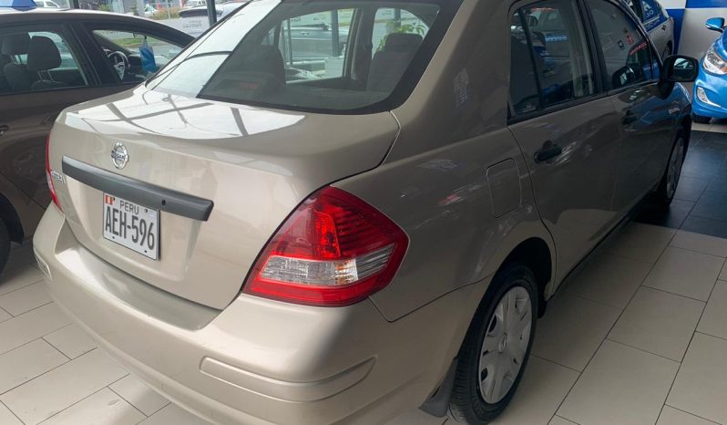 NISSAN TIIDA 1.6 MT lleno