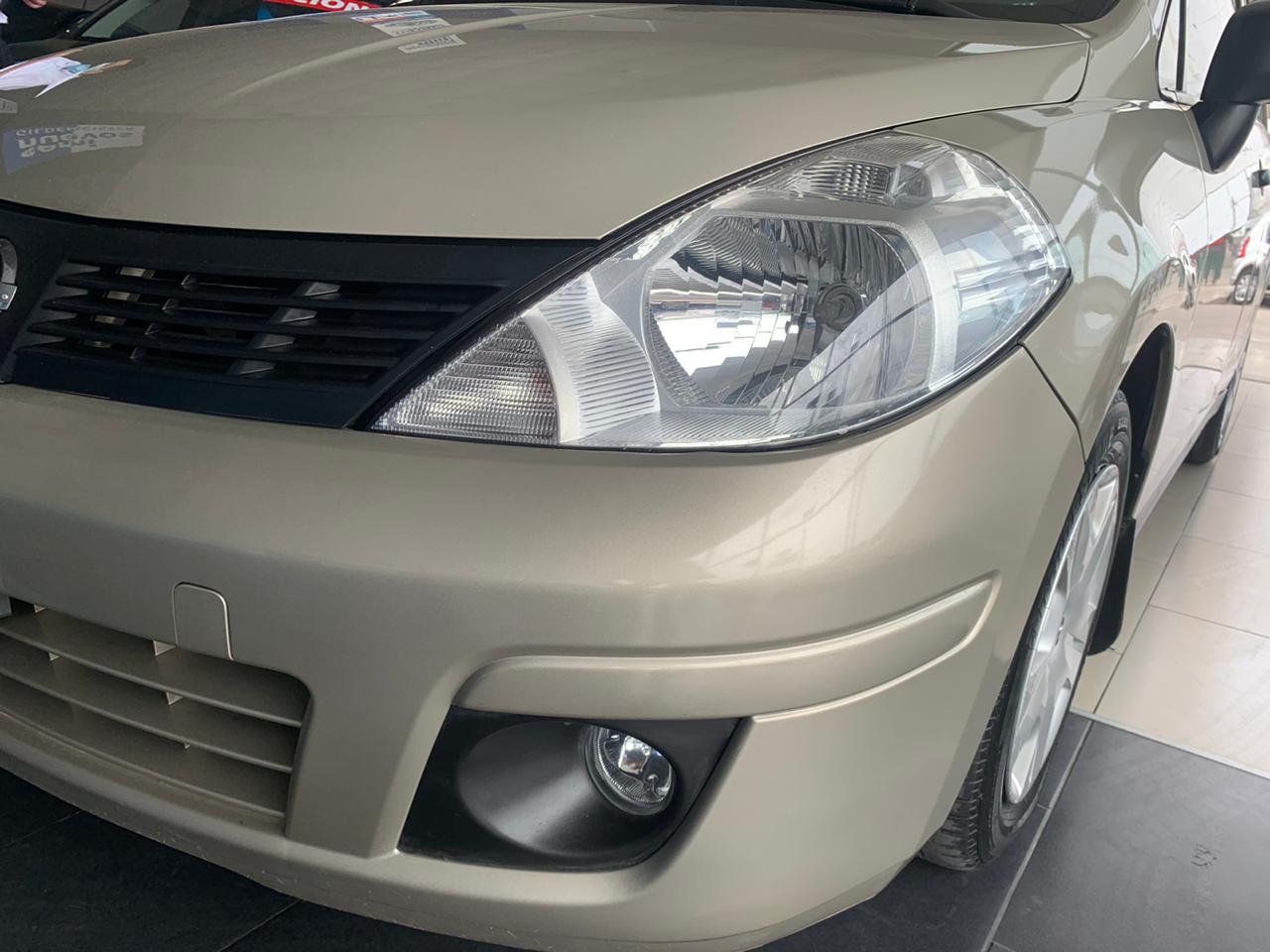 NISSAN TIIDA 1.6 MT