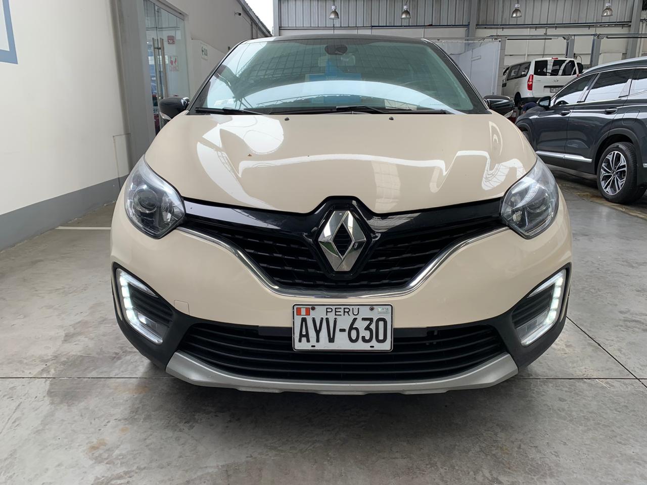 RENAULT CAPTUR INTENS 4X2 2.0 AT