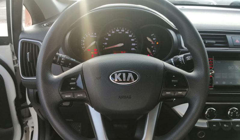 KIA RIO 1.4 AT EX lleno