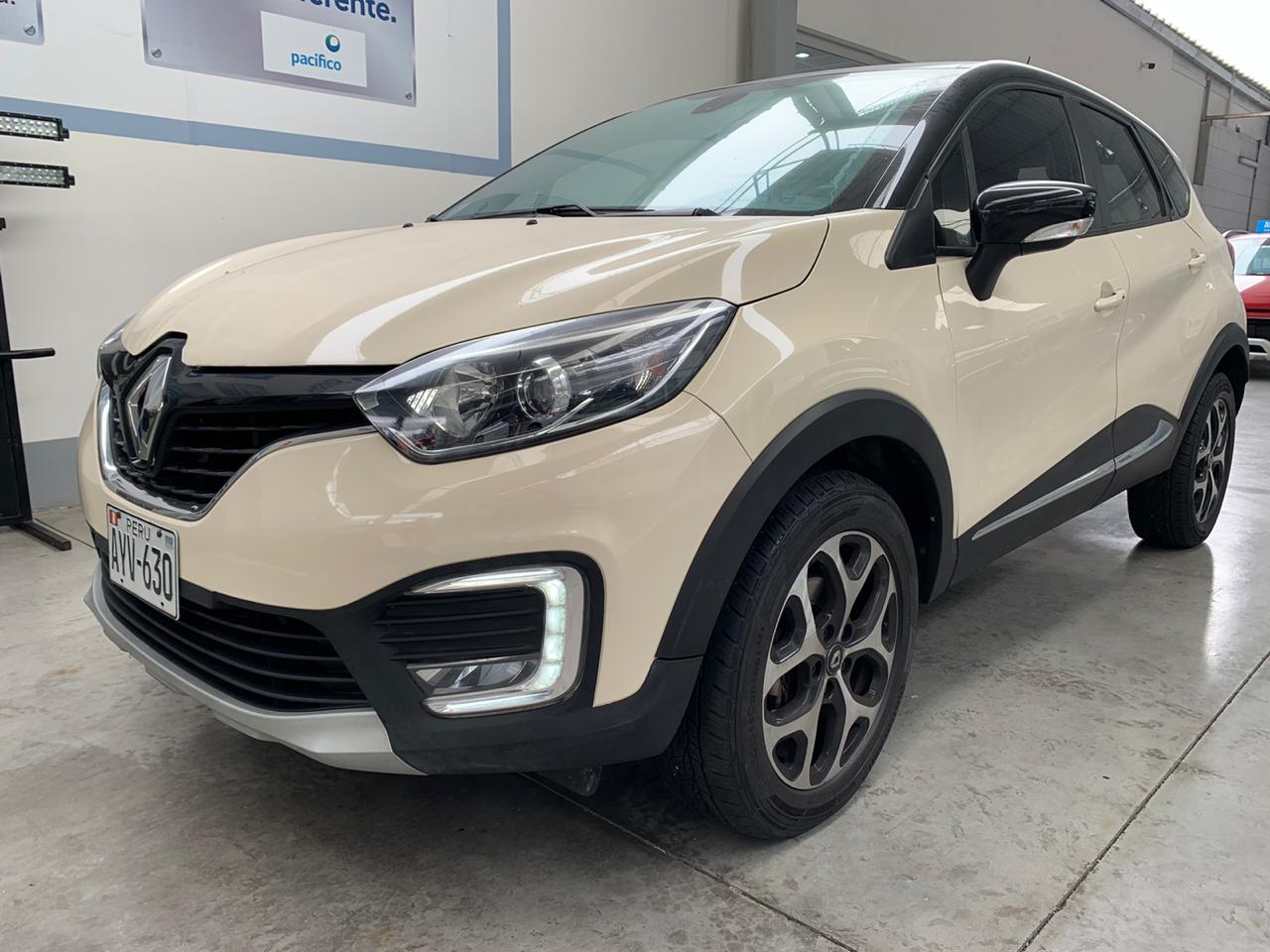 RENAULT CAPTUR INTENS 4X2 2.0 AT