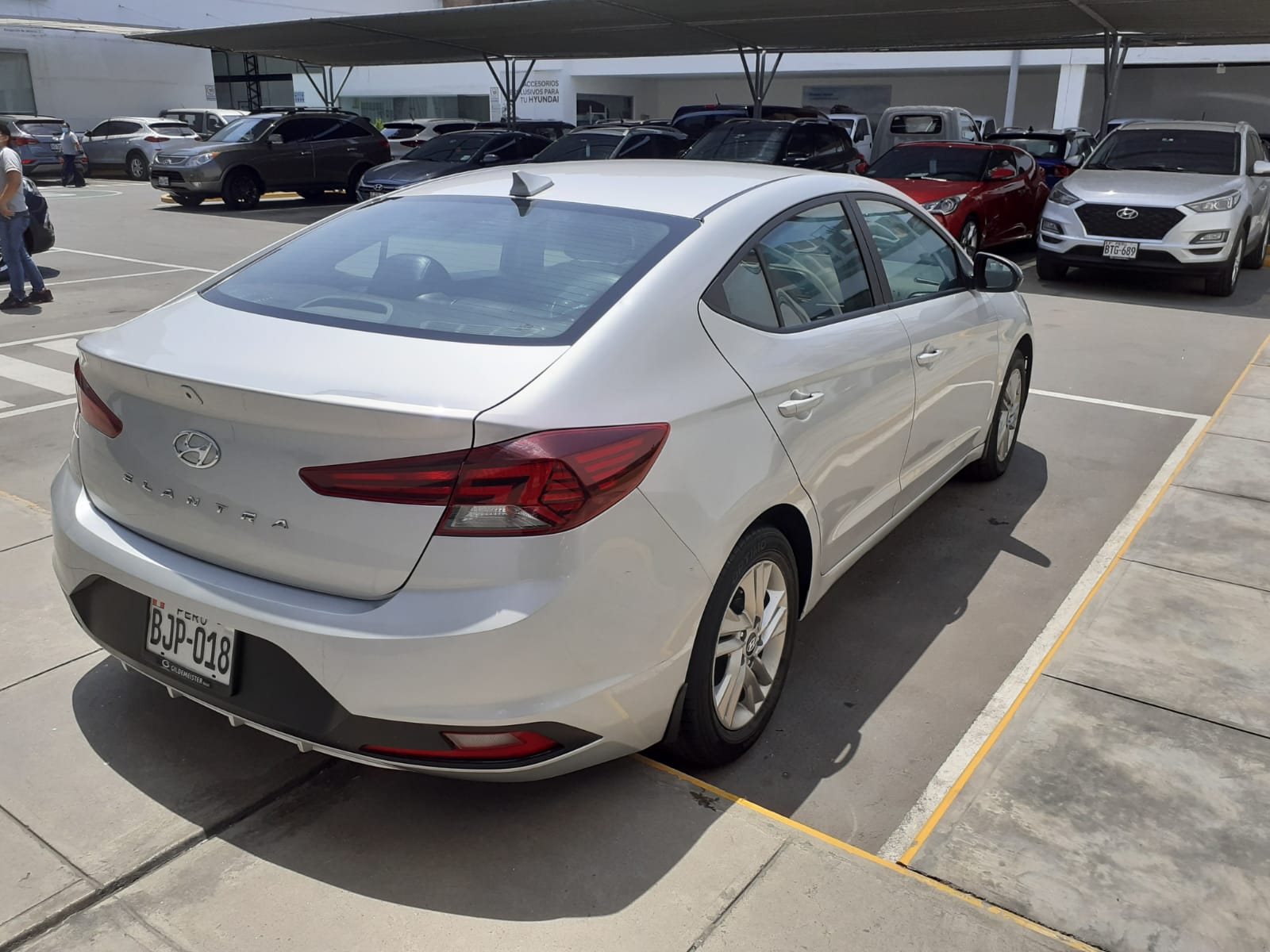 HYUNDAI NEW ELANTRA AD FL GL 1.6 MT FULL AVN E4