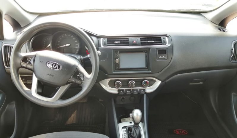 KIA RIO 1.4 AT EX lleno