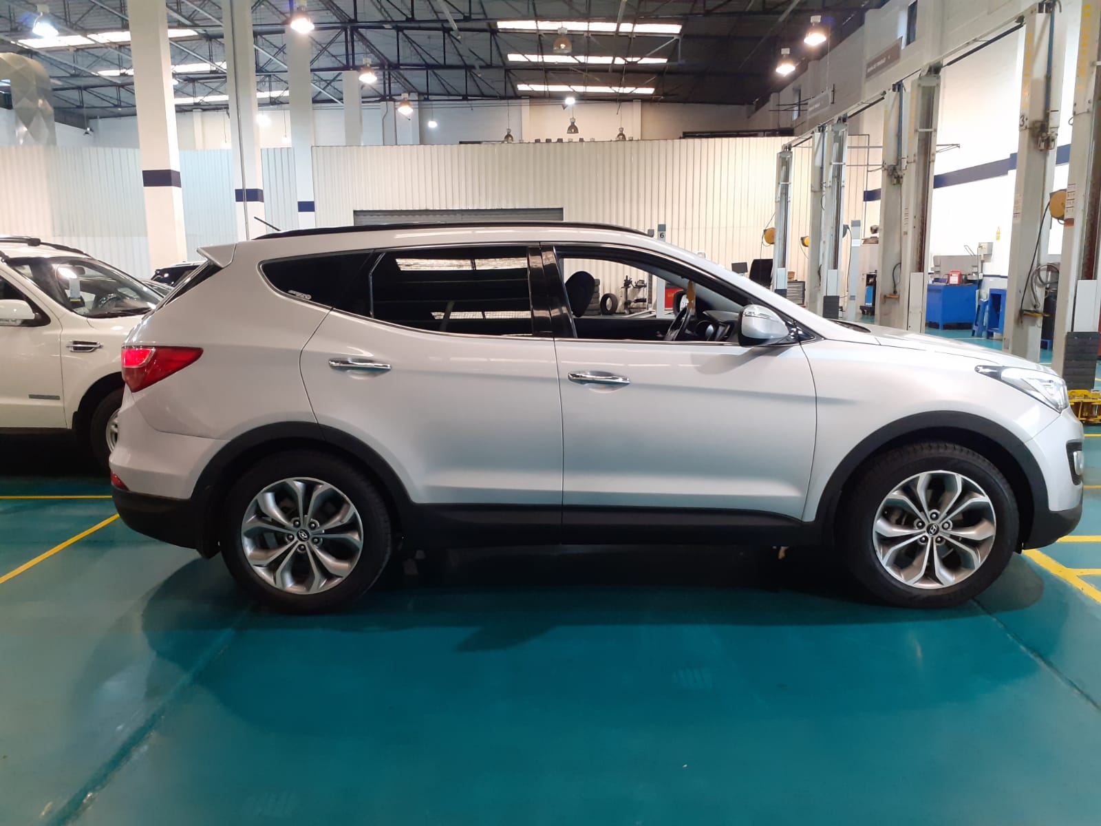 HYUNDAI SANTA FE 7S GLS 2WD MT SPORT