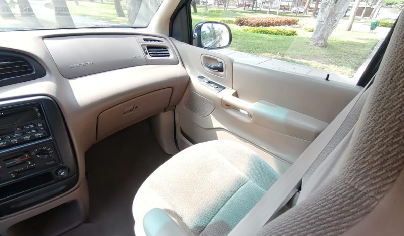 Ford Windstar 1999 lleno