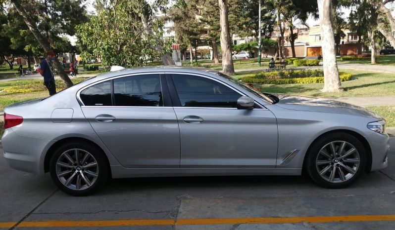 BMW 520-I 2018 lleno