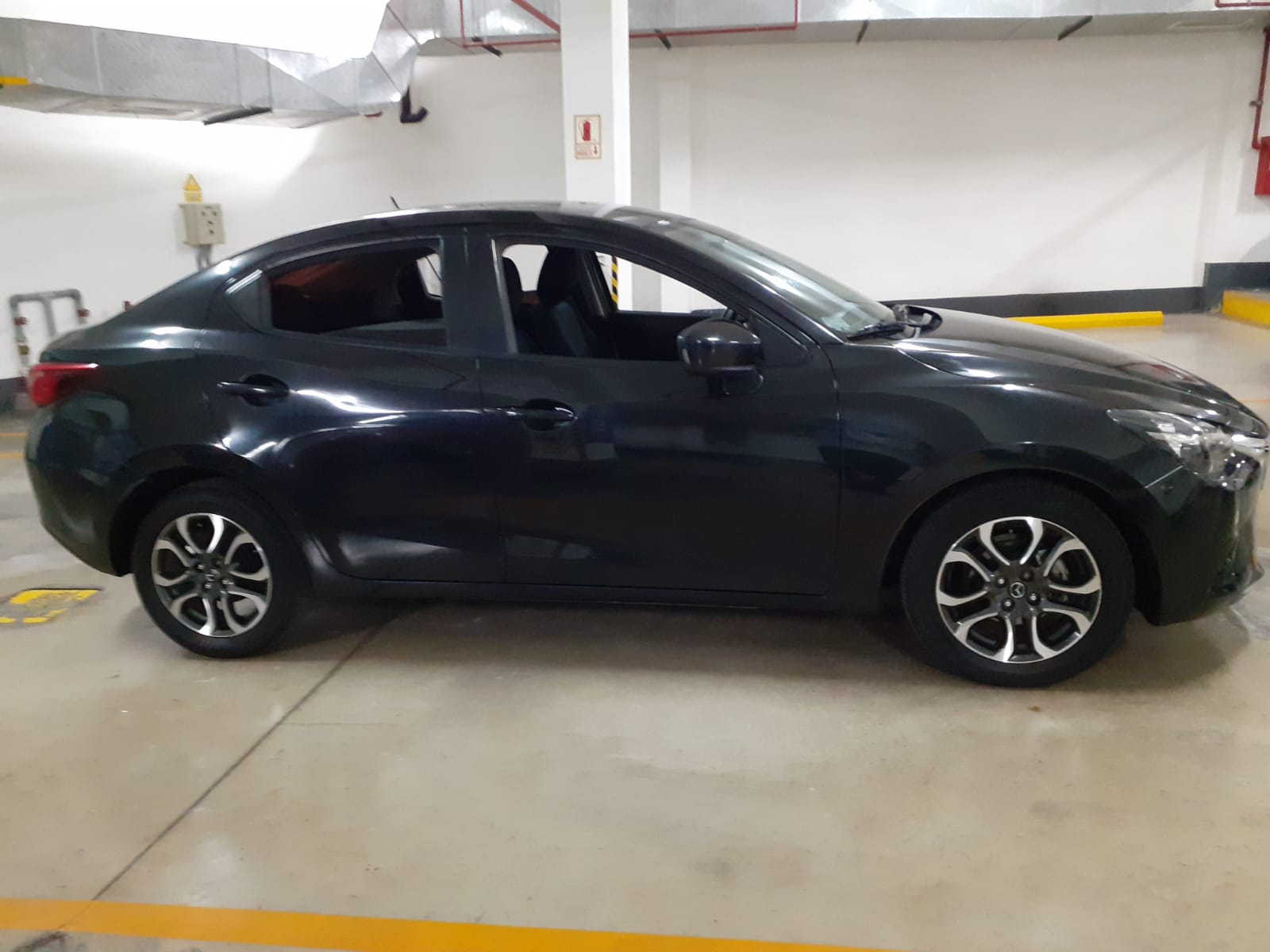 MAZDA MAZDA 2 SEDAN AT 1.5 HIGH