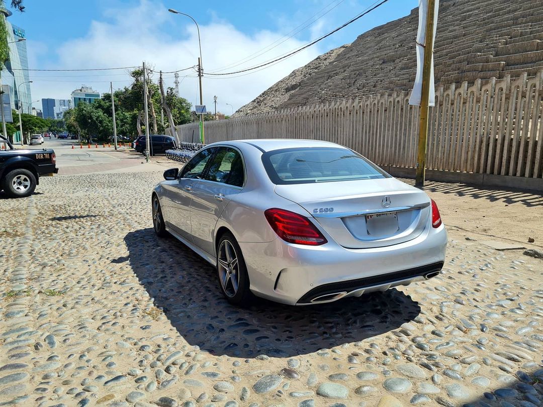 Mercedes-Benz C200 AMG